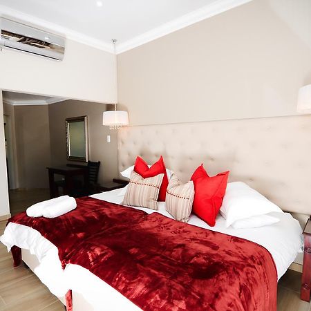 Abella Bed And Breakfast Vryburg Ngoại thất bức ảnh