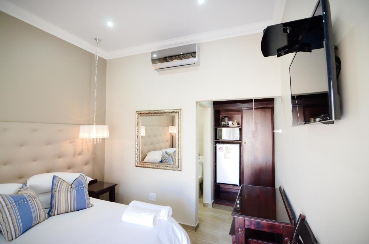 Abella Bed And Breakfast Vryburg Ngoại thất bức ảnh