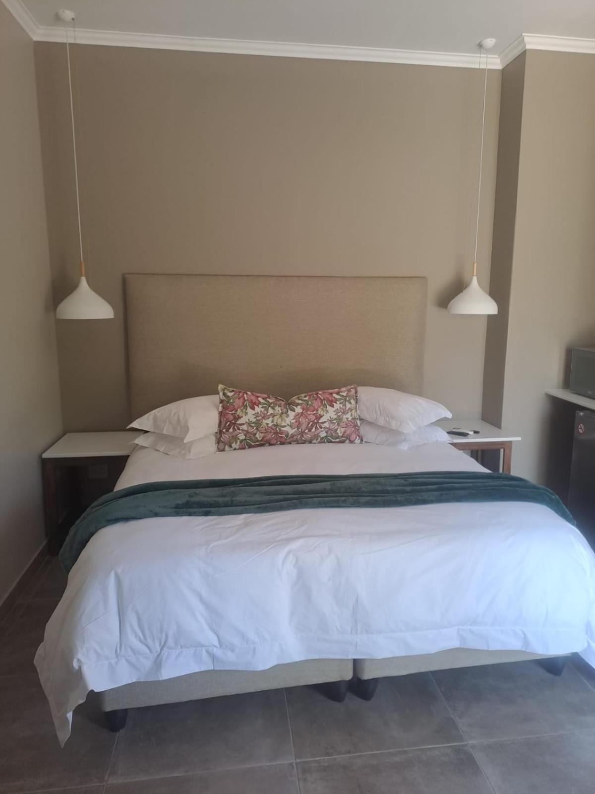 Abella Bed And Breakfast Vryburg Ngoại thất bức ảnh
