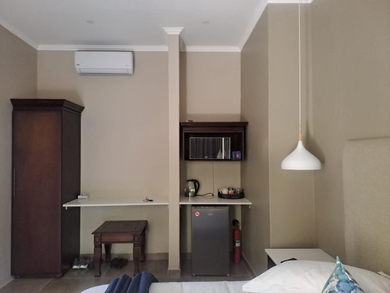 Abella Bed And Breakfast Vryburg Ngoại thất bức ảnh