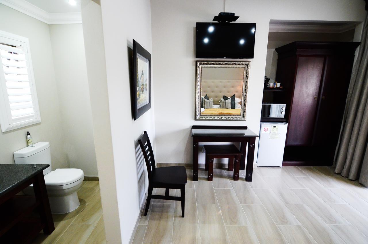 Abella Bed And Breakfast Vryburg Ngoại thất bức ảnh
