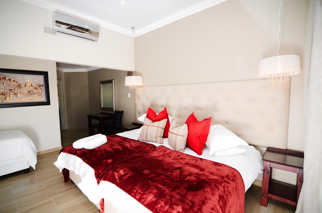 Abella Bed And Breakfast Vryburg Ngoại thất bức ảnh