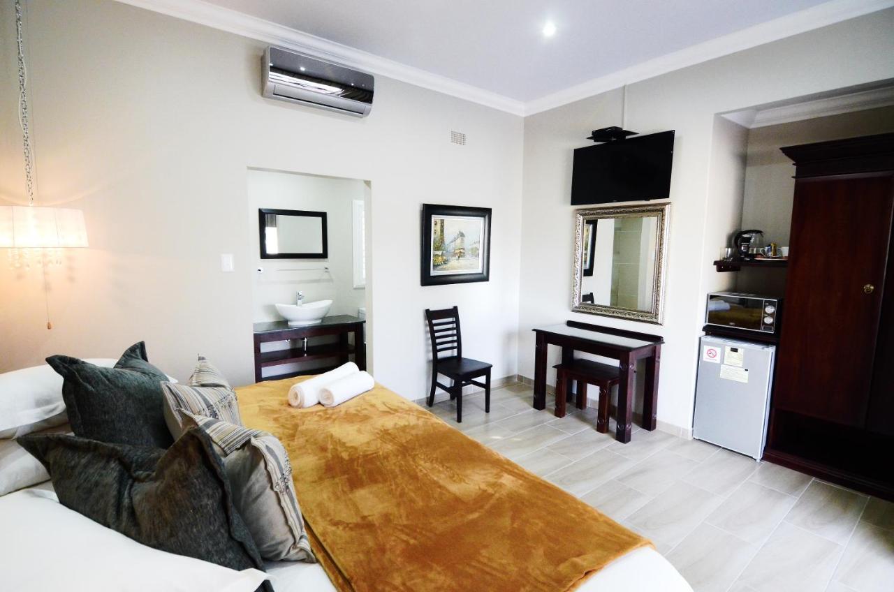 Abella Bed And Breakfast Vryburg Ngoại thất bức ảnh